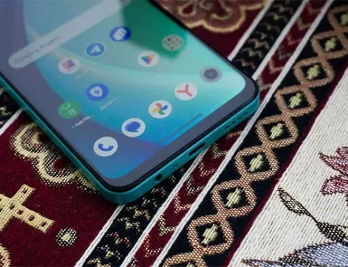 Análisis de la carcasa del panel posterior del teléfono móvil que brilla en la oscuridad